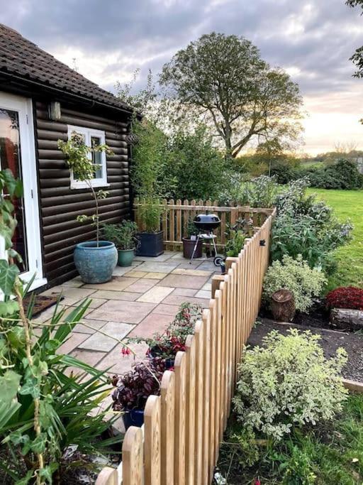 Cosy Studio Retreat In Wells, Somerset מראה חיצוני תמונה